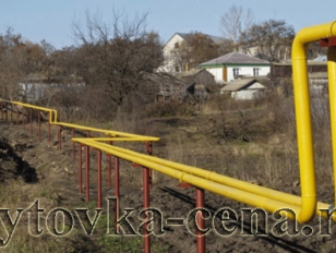 Трубопровод на винтовых сваях.